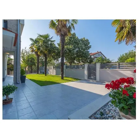 Villa Romi M